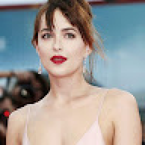 Avatar: ellena smith 